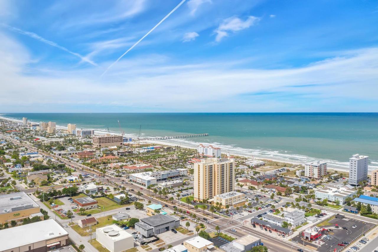 Few Steps To Ocean-4 Beach Cruisers & Free Parking & Private Backyard Джэксонвилл-Бич Экстерьер фото